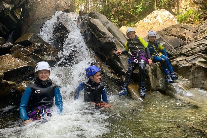 Family Gorge Walking