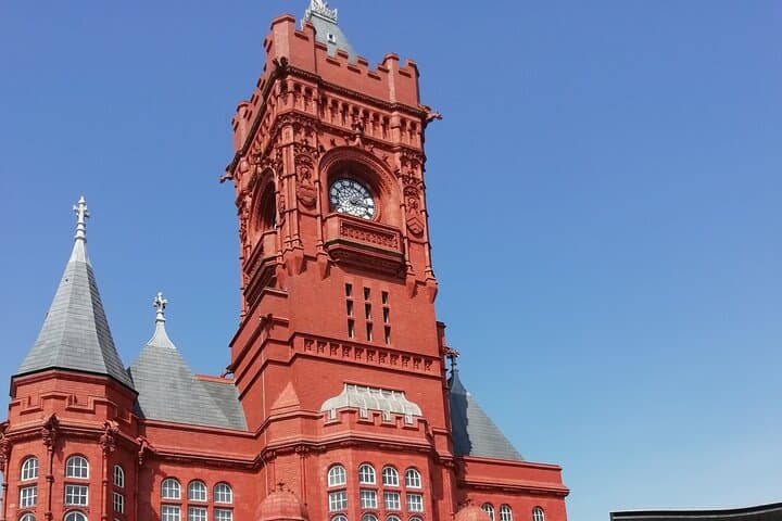 Cardiff Bay Private Guided Walking Tour
