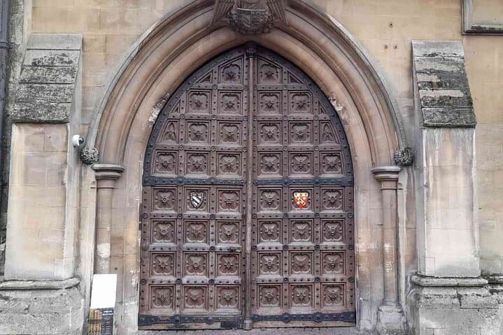 Oxford's literary legends and landmarks: A Self-Guided Audio Tour
