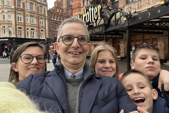 London: The Wizard's Mystery Exploration Game