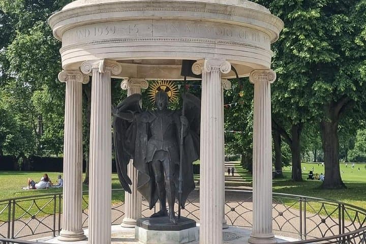 On the Origins of Charles Darwin: A Self-Guided Audio Tour of Shrewsbury