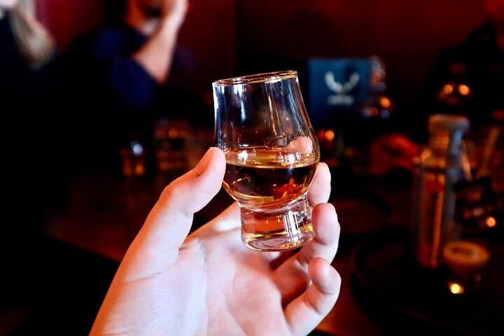 Private Food Tour of Edinburgh with Haggis, Scotch & More