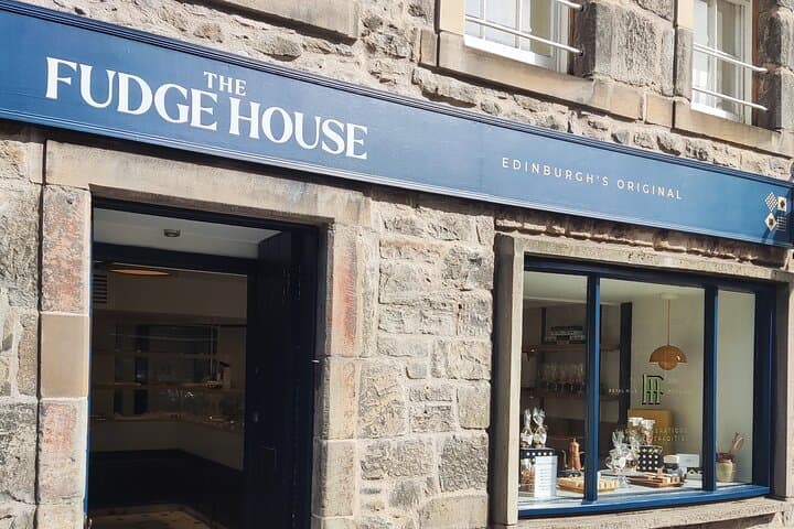 Edinburgh Duddingston Village Self-Guided Walking Tour