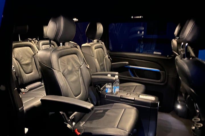 Luxury Private Mercedes Transfer to Edinburgh