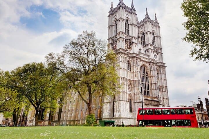 4-Hour Private Guided Tour of London on a Classic Itinerary
