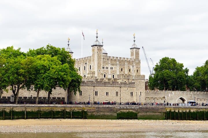 Tour inside the Tower of London including seeing the Crown Jewels