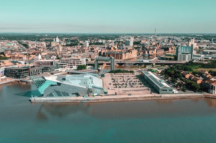 Hull Tour App, Hidden Gems Game and Big Britain Quiz (1 Day Pass) UK