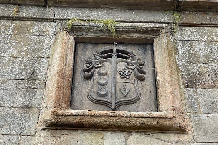 The entrance to Lallybroch