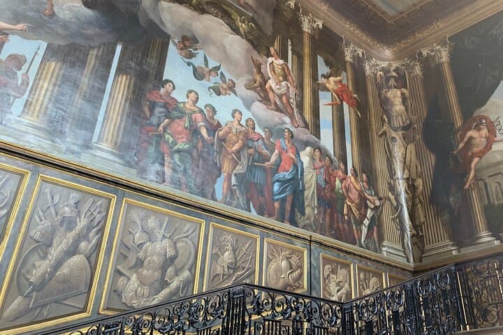 Southampton Pre Cruise From London Via Hampton Court Palace