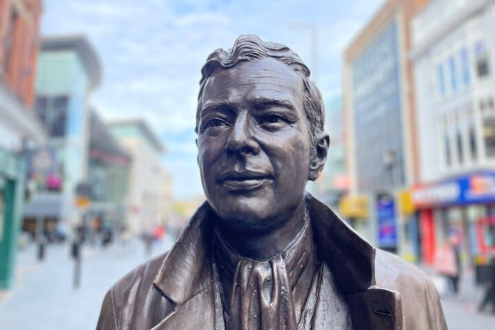 Beatles Guided Walking Tour in Liverpool