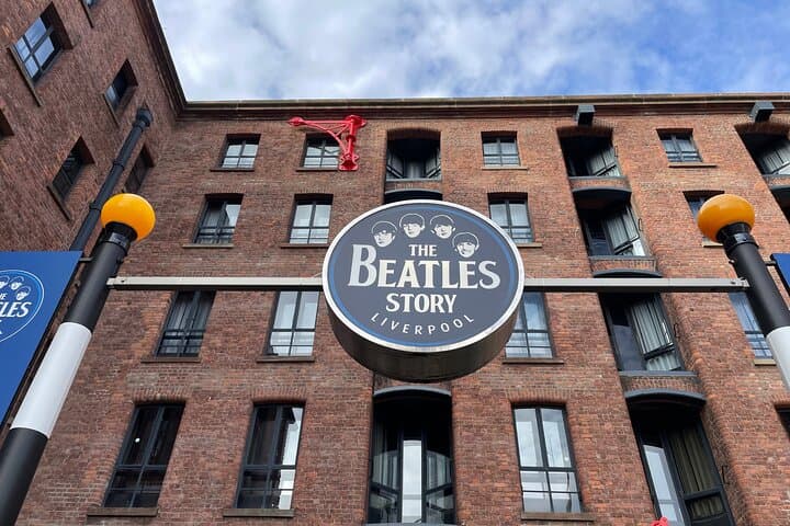Beatles Guided Walking Tour in Liverpool
