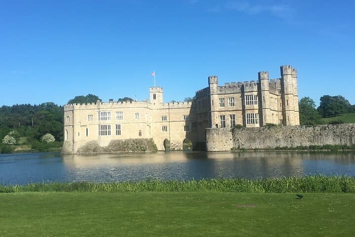 Leeds Castle Private Tour From London With Admission Tickets