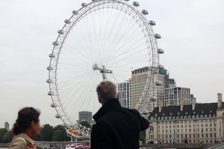 London Like a Local, Private & Personalized (2-3 hrs)