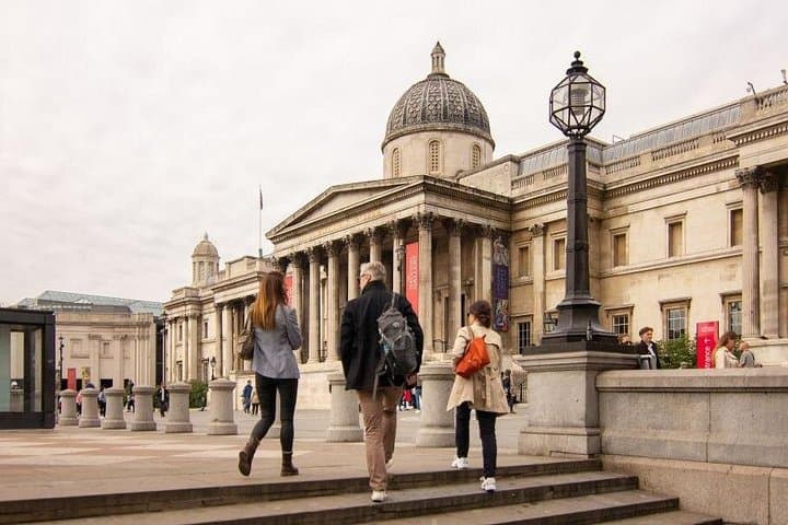 London Half Day Tour with a Local Guide: Private & Custom