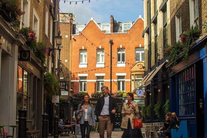 London Half Day Tour with a Local Guide: Private & Custom