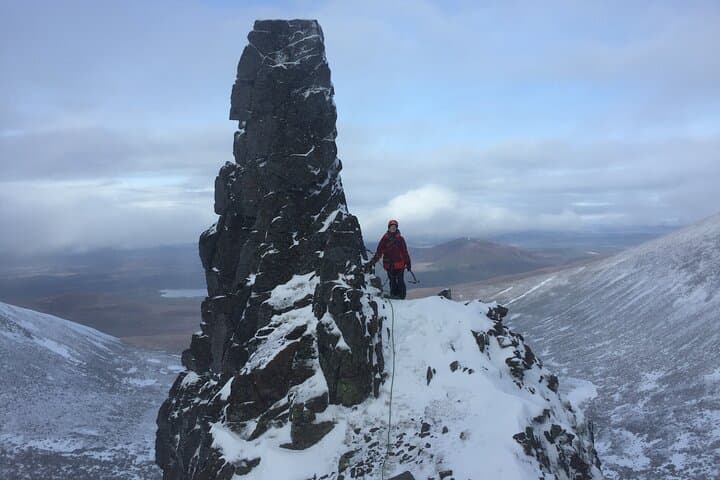 Private Guided Winter Mountaineering Experience in the Cairngorms