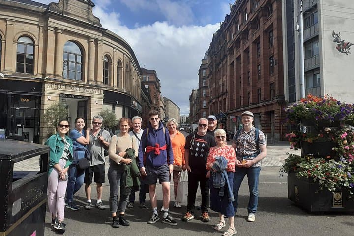 Glasgow City Centre Walking Tour with Local Guide