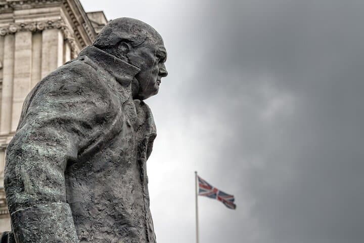WW2 London Walking Tour & Churchill War Rooms Entrance Ticket