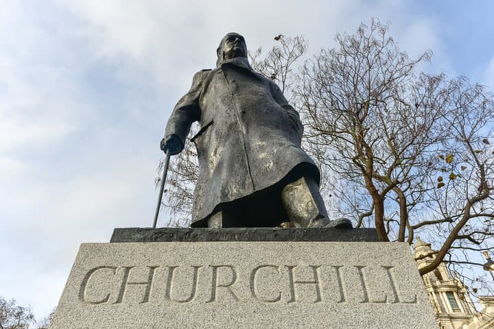 WW2 London Walking Tour & Churchill War Rooms Entrance Ticket