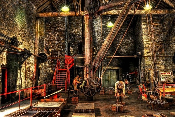 Private Snowdonia's Industrial Heritage & Slate Trail Tour