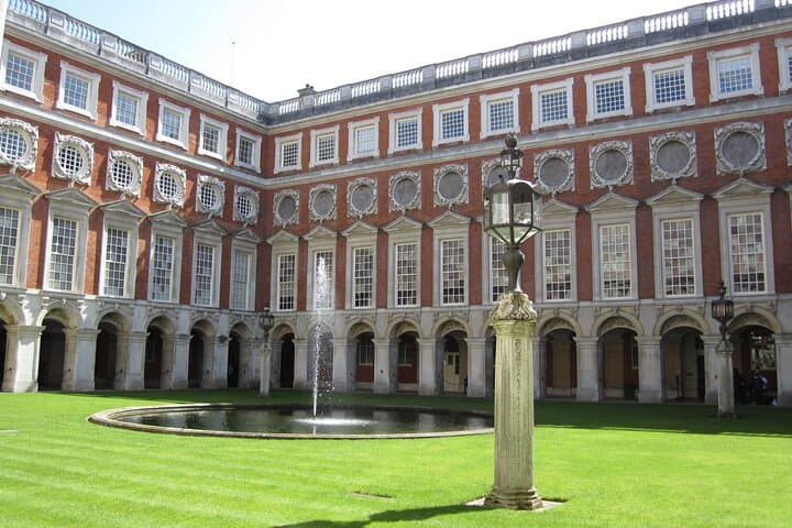 Hampton Court Palace Private Tour - discovering the excesses of Henry VIII