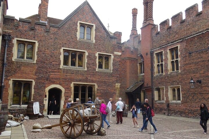 Hampton Court Palace Private Tour - discovering the excesses of Henry VIII
