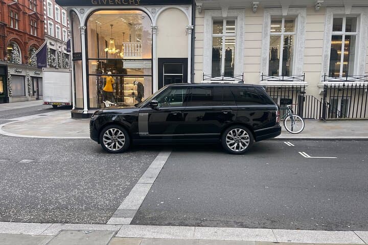 First Class SUV (Range Rover Autobiography LWB) Chauffeur Services