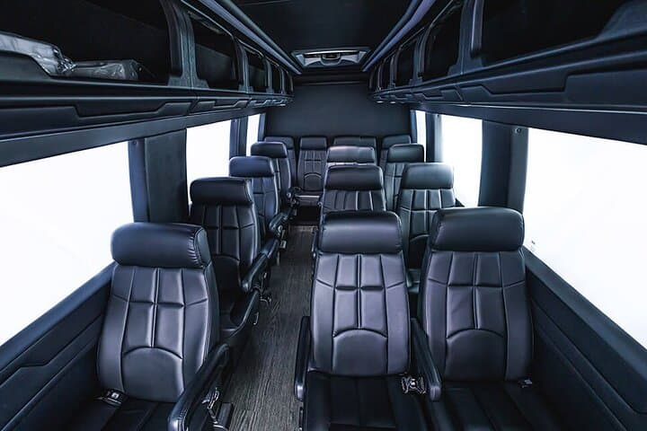 Departure by Private Minibus: London city to London LHR Airport