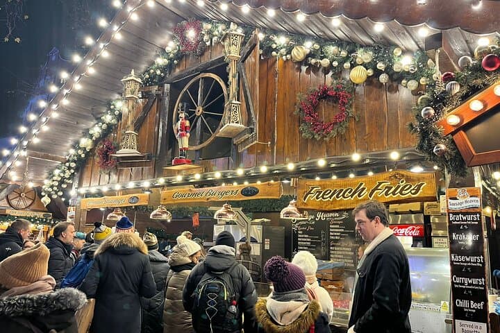 London Magical Christmas Walking Tour with Guide