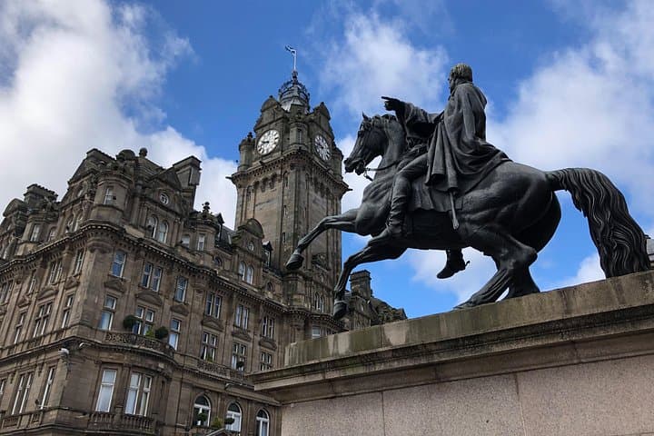 Balmoral Hotel and Duke of Wellington