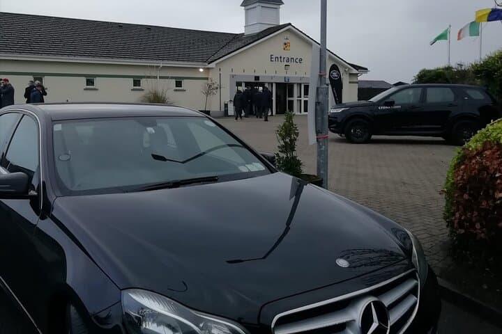 Belfast International Airport To Dublin Private Chauffeur Car Transfer