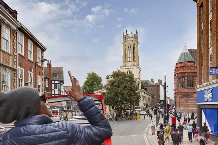 York by Rail Overnight Tour from London with hop-on hop-off bus