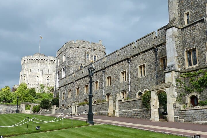 Royal Windsor Castle, Oxford & Cotswold Private Tour Including Entry