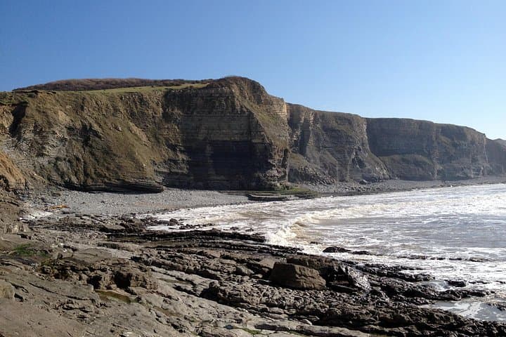 Sightseeing Tour Cardiff Bay and Vale of Glamorgan Full-Day Driver Guided