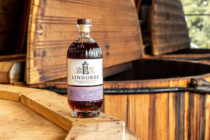 Edinburgh: Lindores Distillery & Falkland Palace Private Day Tour
