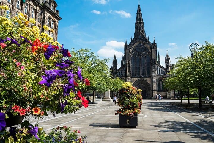 4 hour - Private City Tour of Glasgow with pick up and drop off