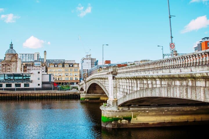 Private Airport Transfer from and to Glasgow