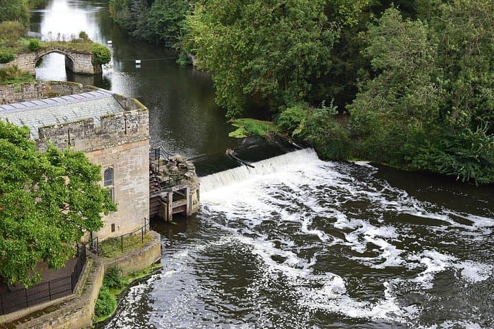 Oxford Cotswold and Warwick Castle Private Tour with Admission
