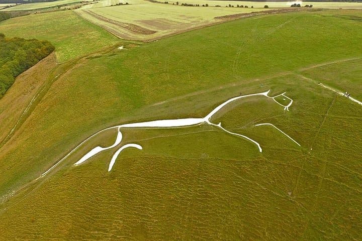 Day trip by coach - Stonehenge, Avebury & Uffington White Horse
