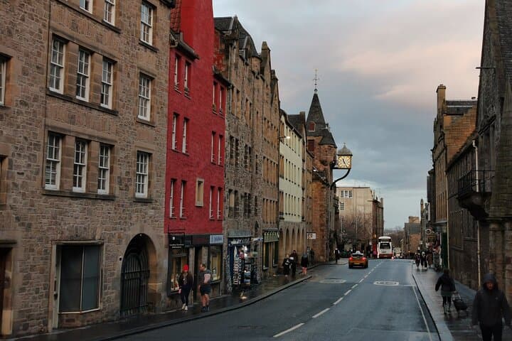 Edinburgh Outlander Self-Guided Private Tour