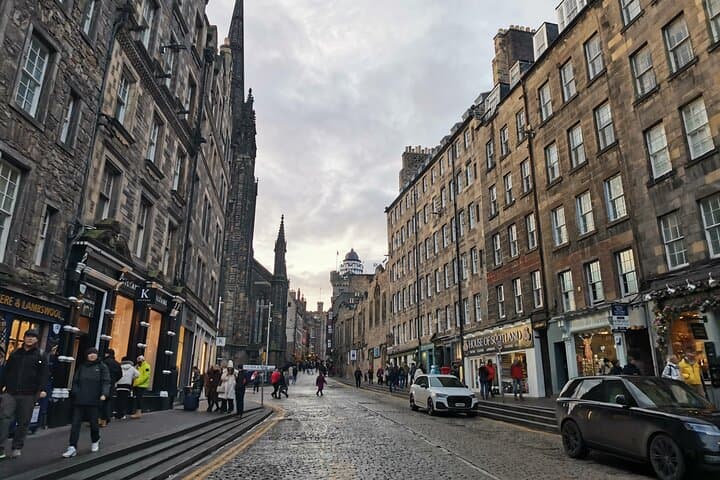 Edinburgh Outlander Self-Guided Private Tour