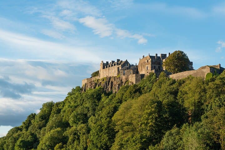 Glasgow: Stirling Castle & Loch Lomond Private Luxury Day Tour