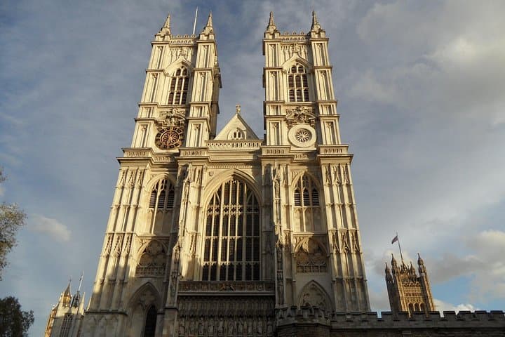 Private walking tour of London
