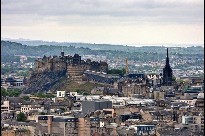 Edinburgh Castle Guided Tour Tickets Included
