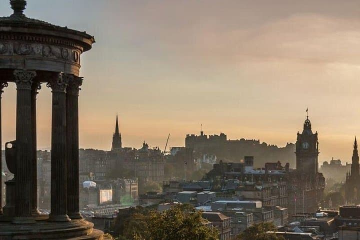 Edinburgh Custom Private Walking Tour With A Guide (Private Tour)