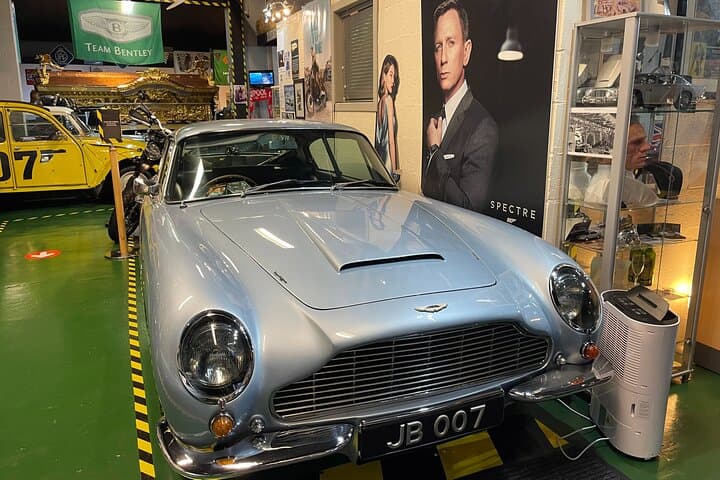 Aston Martin DB5 , James Bond car , James Bond tours Scotland