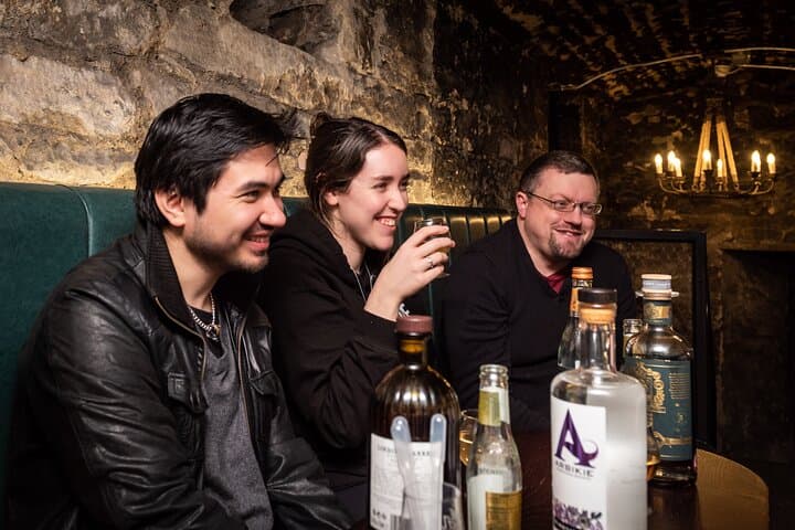 Evolution of Gin and Underground Gin Tasting in Edinburgh | 1hr
