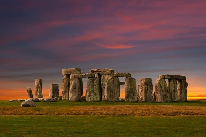 Stonehenge Inner Circle Private Round Trip Transportation Service