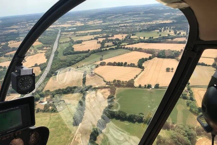 25 minute Royal Surrey Helicopter Tour