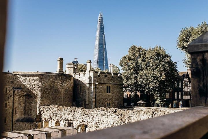 Early Access Tower of London, Crown Jewels & Thames River Cruise